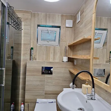 Mieszkanie 3 Pokoje-faktura * Neustettin