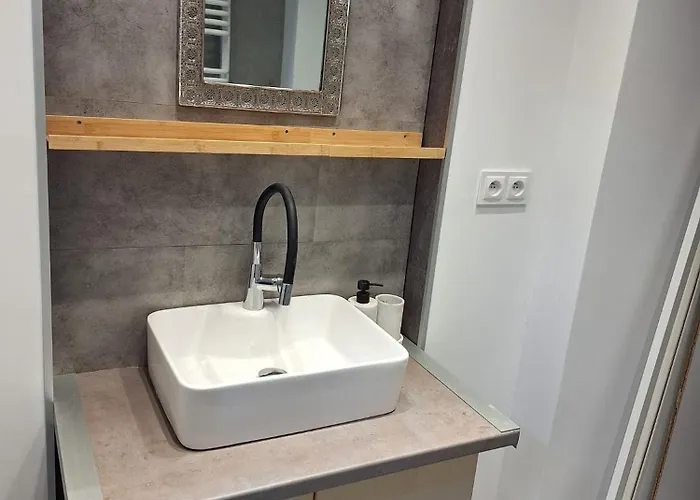 Noclegi 3 Pokoje Apartman *